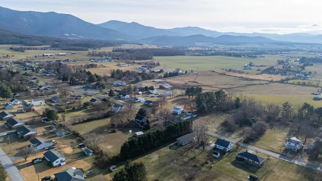 $294,900 | 223 Fairview Road, Luray, VA 22835