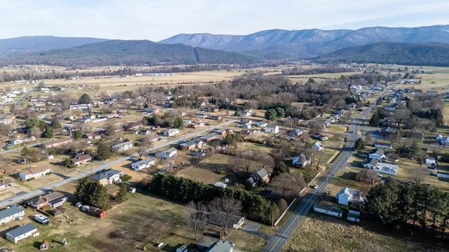 $294,900 | 223 Fairview Road, Luray, VA 22835