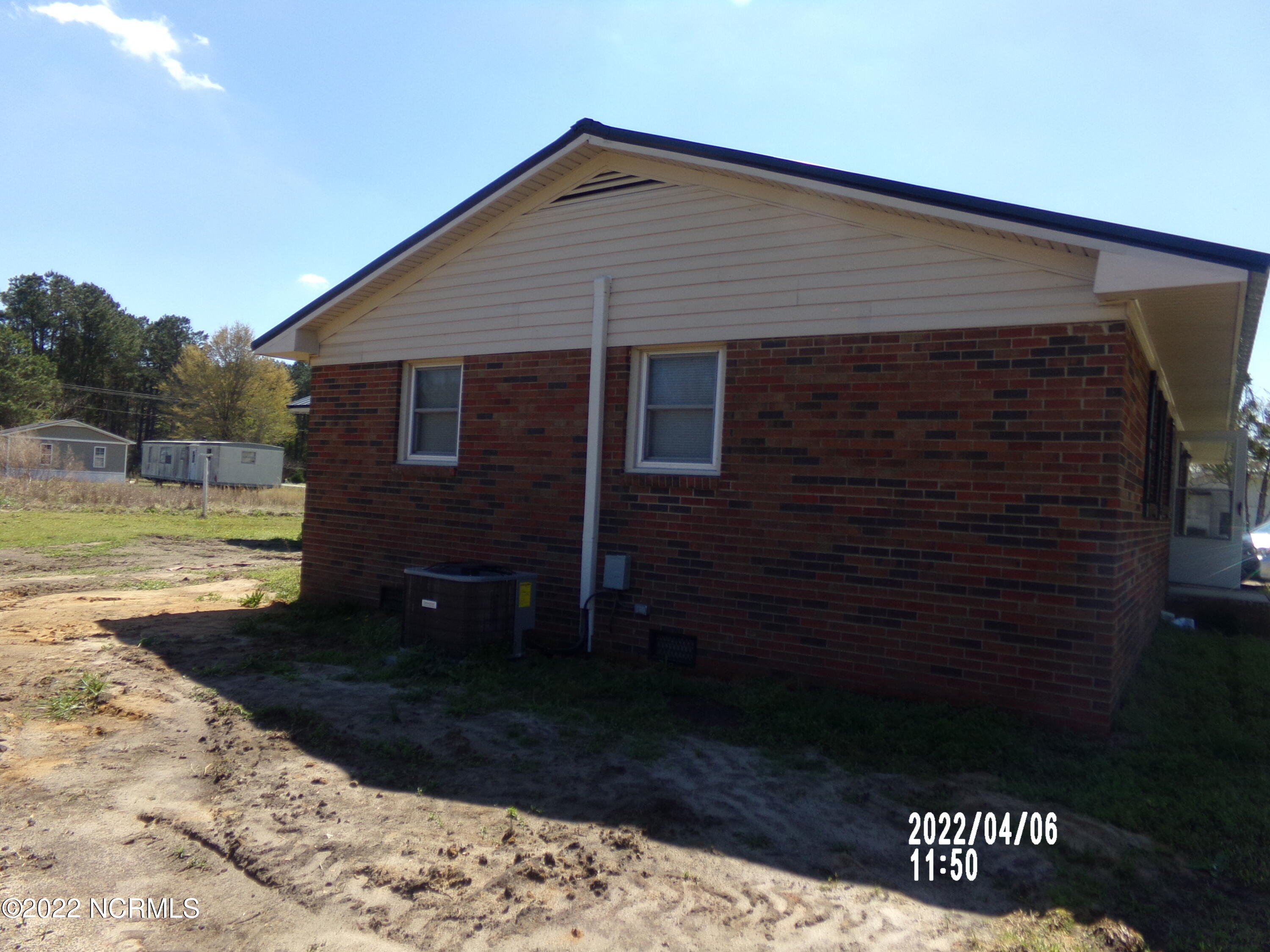 105 JD Harper Road Faison, NC 28341 - Photo 6 of 29 106_4827
