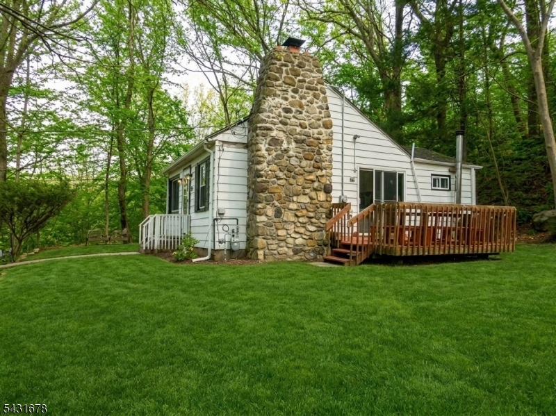 48 Vail Road Landing, NJ 07850 - Photo 22 of 23 a view of a house with a yard