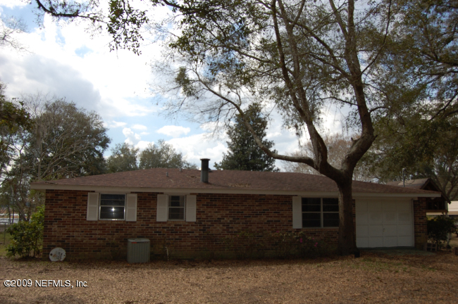 6970 Gatorbone Road Keystone Heights, FL 32656 - Photo 2 of 19 Road Side of Home