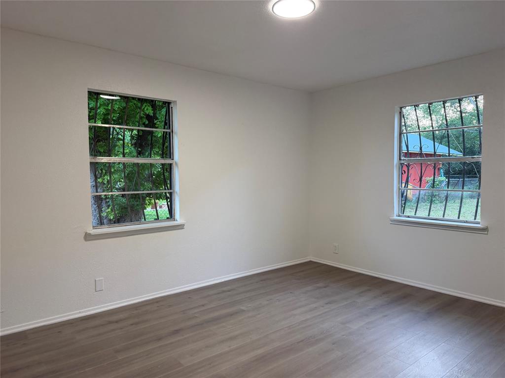 1060 Gardner Road Austin, TX 78721 - Photo 16 of 19 Gallery Image 16