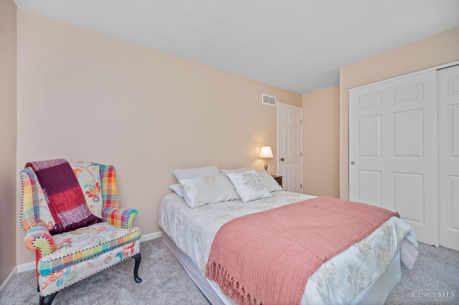 6355 Corbly Road, Unit 19 Cincinnati, OH 45230 - Photo 21 of 32 Gallery Image 21