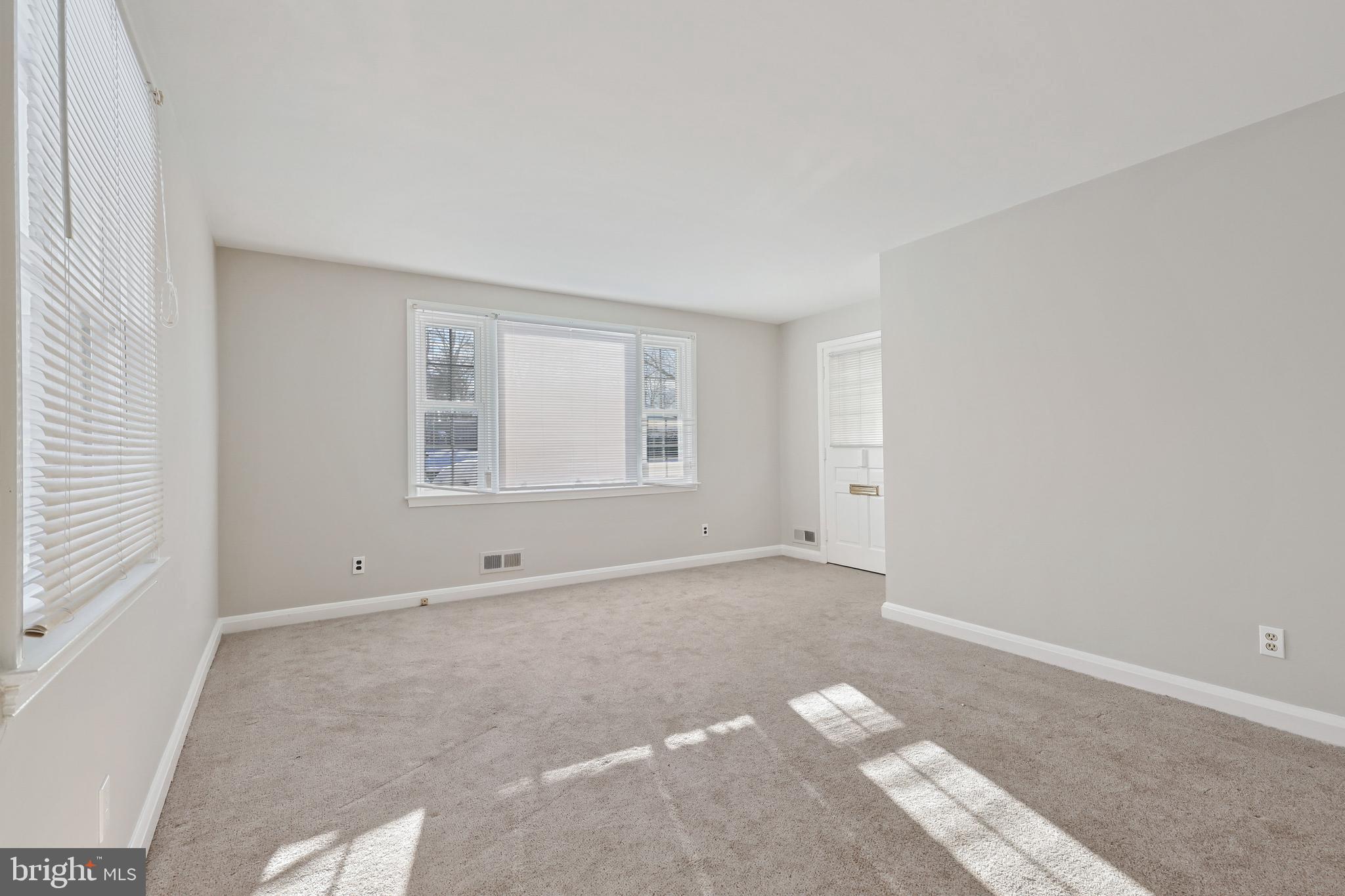 1806 Ellinwood Road Baltimore, MD 21237 - Photo 8 of 34 Gallery Image 8