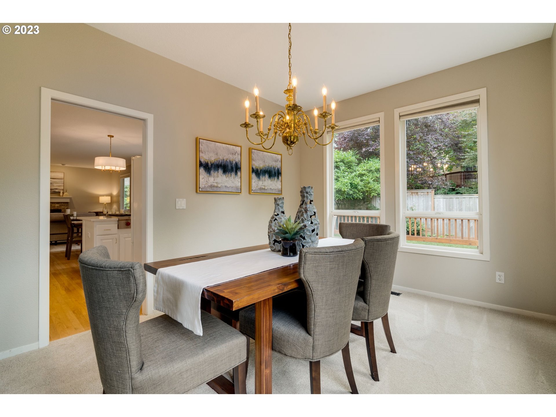 11627 Southwest 33rd Place Portland, OR 97219 - Photo 12 of 44 Gallery Image 12
