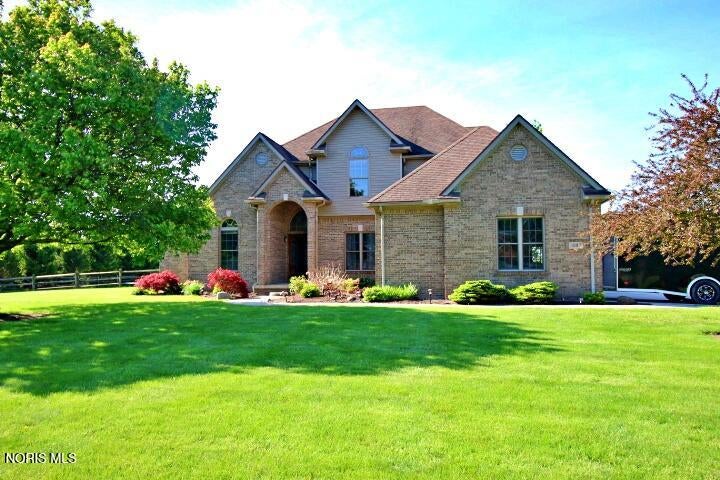 1087 Joseph Road Luckey, OH 43443 - Photo 2 of 37 IMG_5244