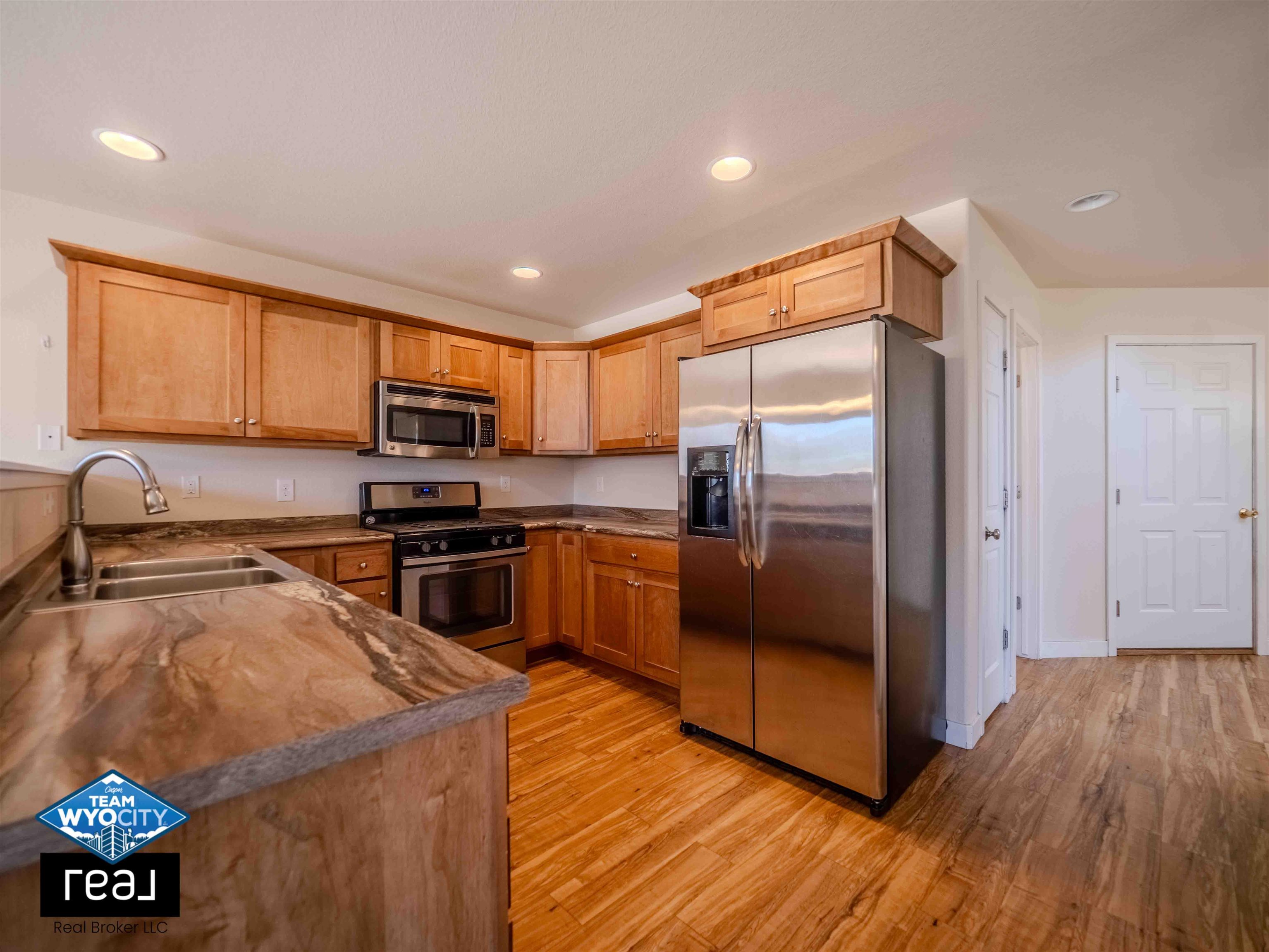 6866 Umpqua River Road Casper, WY 82604 - Photo 13 of 45