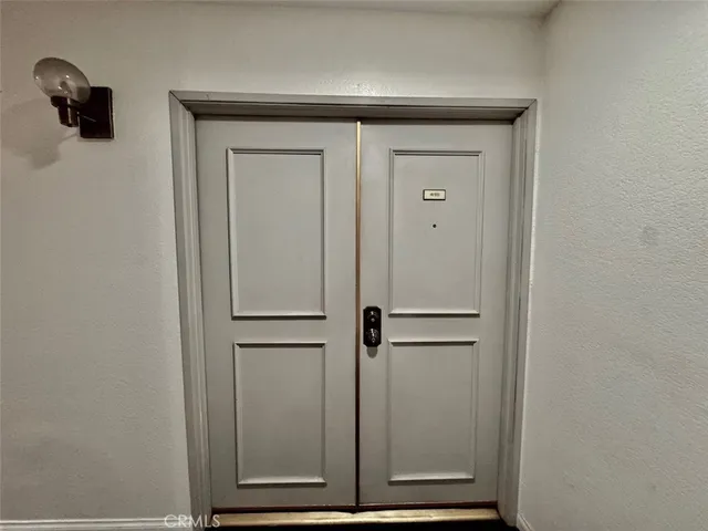 $624,900 | 225 North Rose Street, Unit 410, Burbank, CA 91505