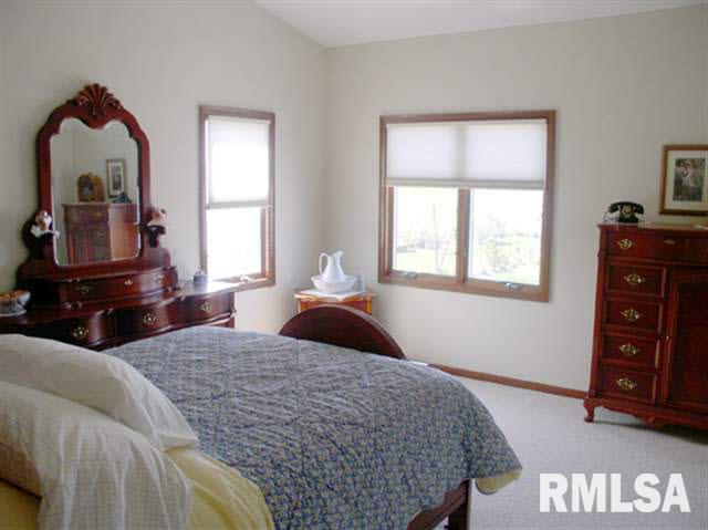 4714 Spring Street Davenport, IA 52807 - Photo 14 of 23 Gallery Image 14