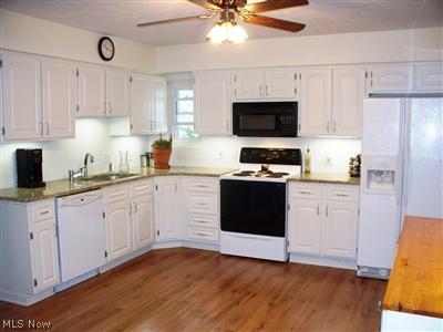 6401 Longridge Road Cleveland, OH 44124 - Photo 4 of 20