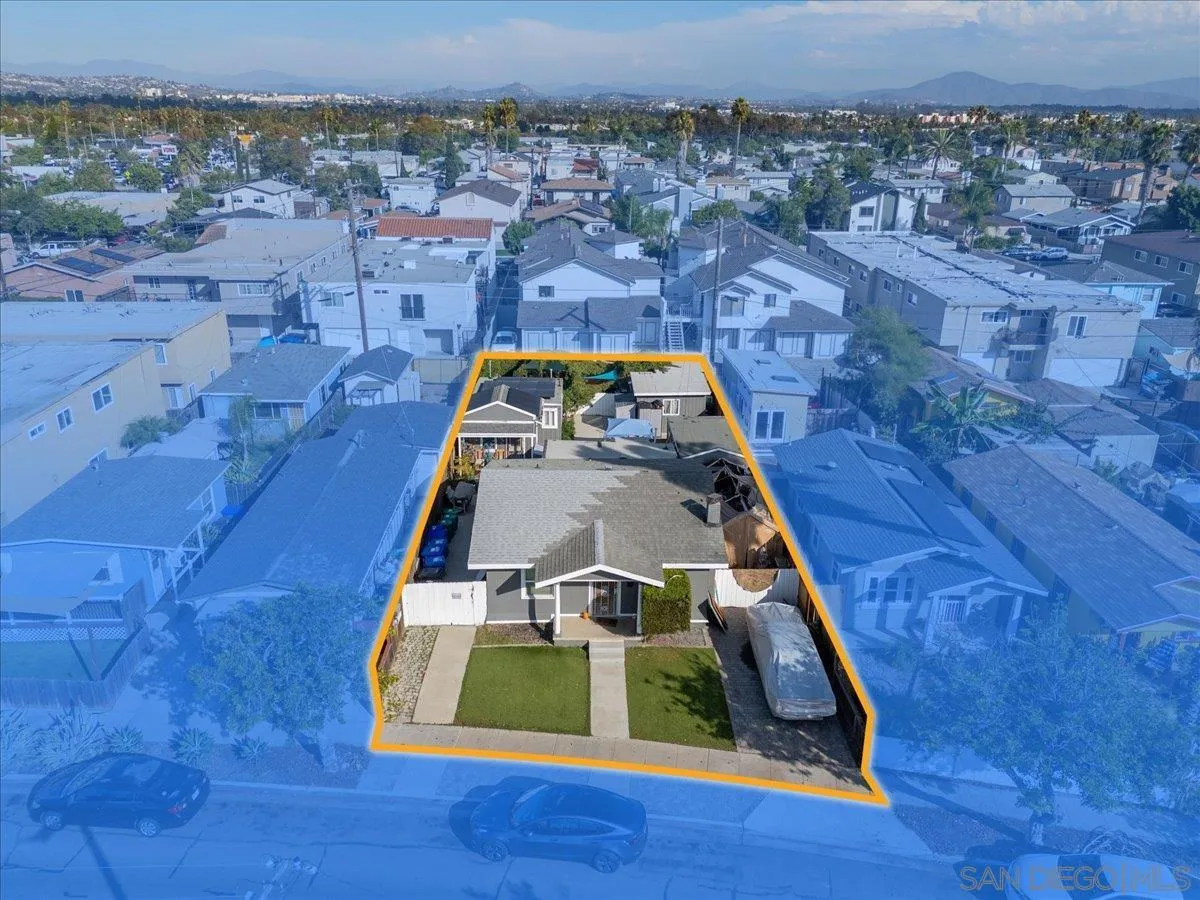 4667-69 35th Street San Diego, CA 92116 - Photo 27 of 29 a view of a balcony with wooden floor