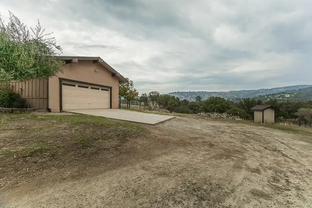 $850,000 | 17335 Morgan Canyon Road, Prather, CA 93651