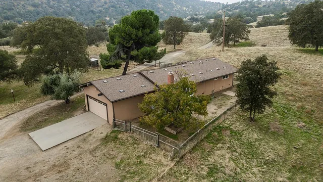 $850,000 | 17335 Morgan Canyon Road, Prather, CA 93651