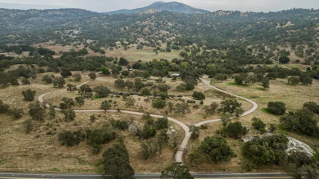 $850,000 | 17335 Morgan Canyon Road, Prather, CA 93651