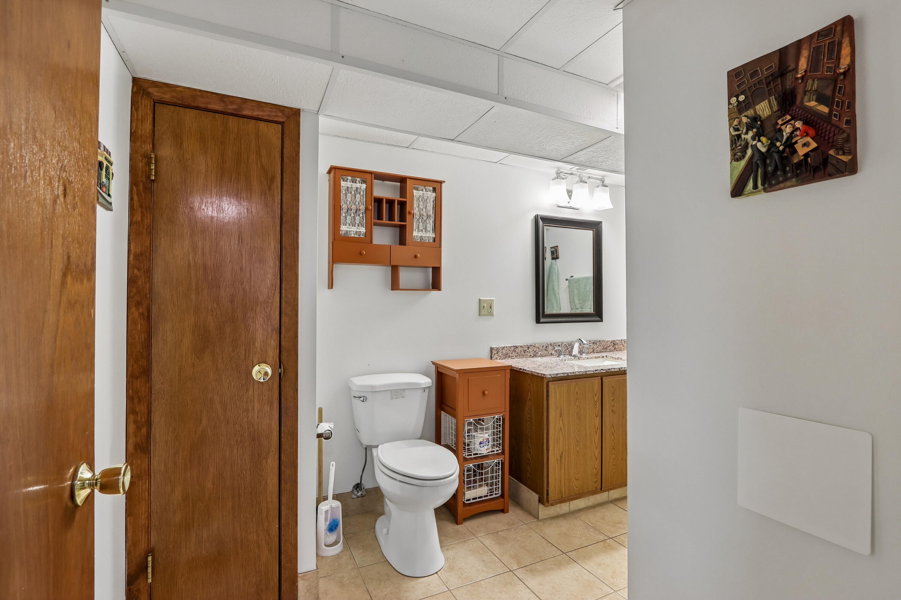 804 Lochtyn Ridge Wales, WI 53183 - Photo 40 of 58 LL Bathroom