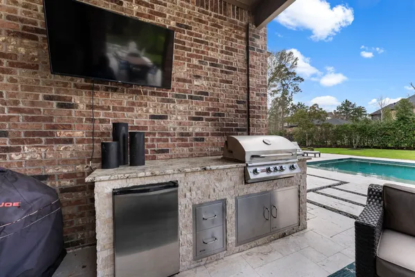 $998,000 | 5519 Bright Timber Landing Drive, Spring, TX 77386
