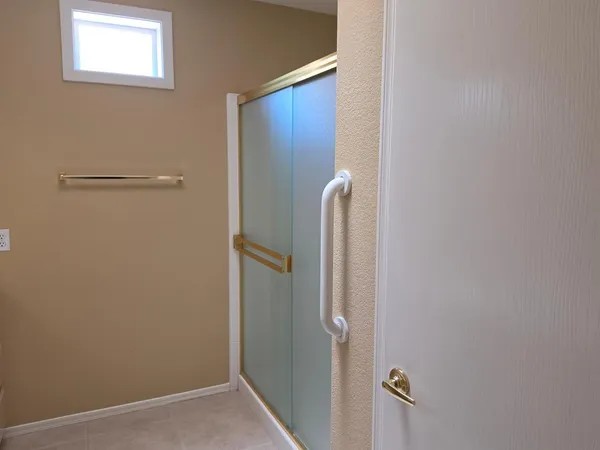 $2,295 | 9137 East Diamond Drive, Chandler, AZ 85248