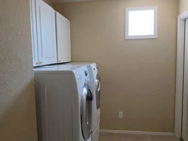 $2,295 | 9137 East Diamond Drive, Chandler, AZ 85248