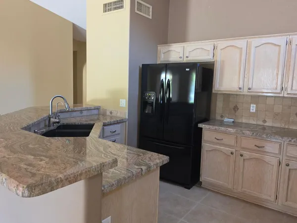 $2,295 | 9137 East Diamond Drive, Chandler, AZ 85248