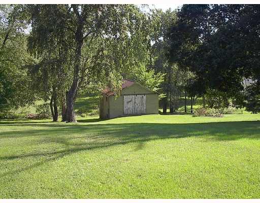 224 East Brady Road Kittanning, PA 16201 - Photo 4 of 8 Stable/Barn.
