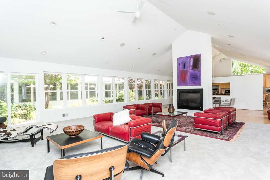 3304 Hess Road Monkton, MD 21111 - Photo 7 of 30 Living Room