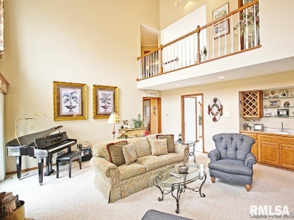 805 Fairfax Court Springfield, IL 62702 - Photo 5 of 30