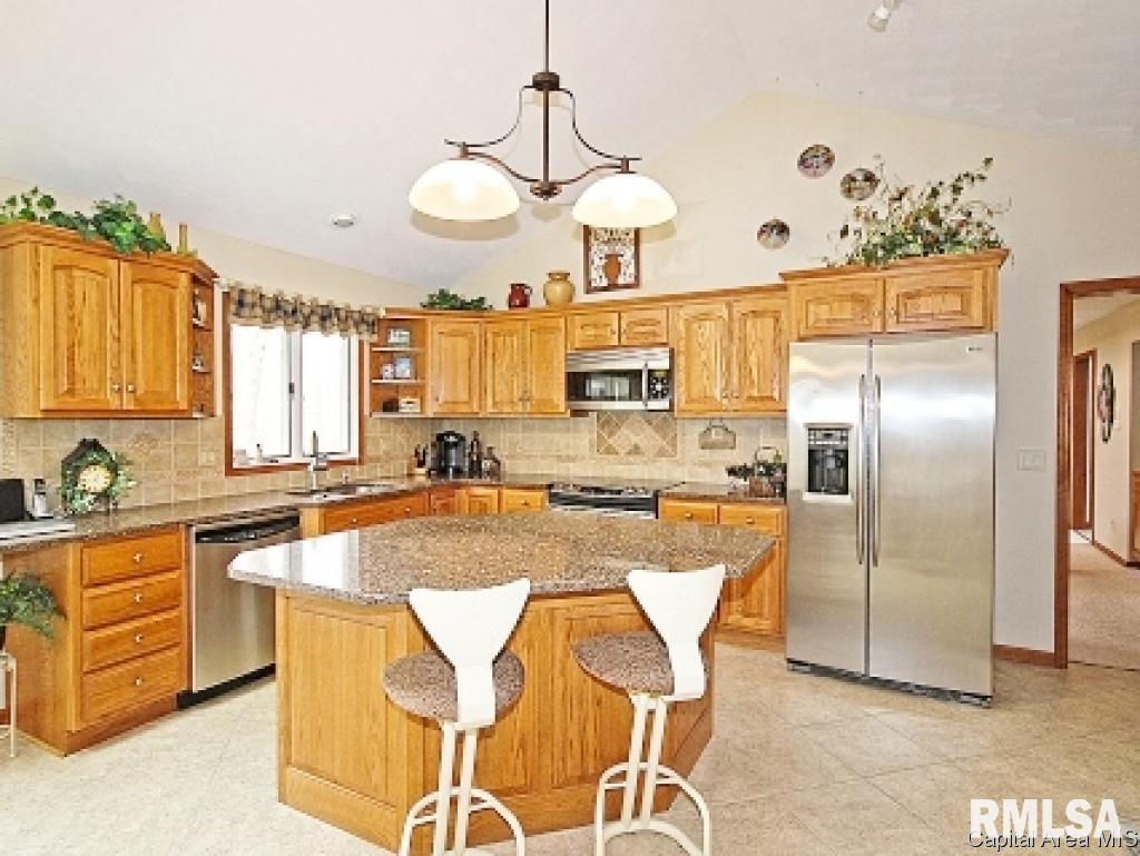 805 Fairfax Court Springfield, IL 62702 - Photo 8 of 30