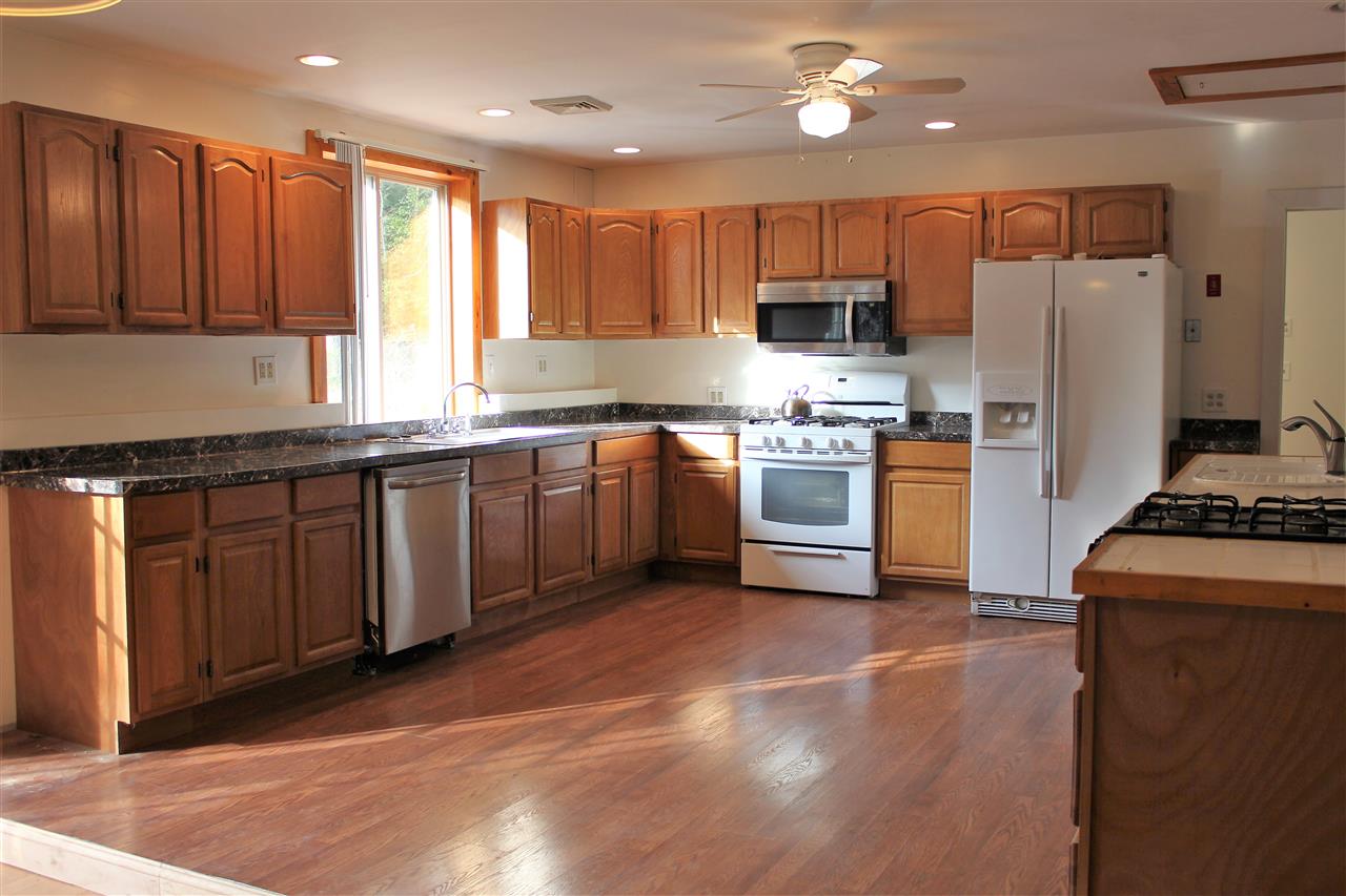 735 Royalston Road Fitzwilliam, NH 03447 - Photo 3 of 23