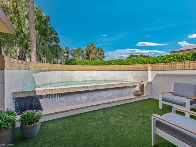 a view of outdoor space yard and patio