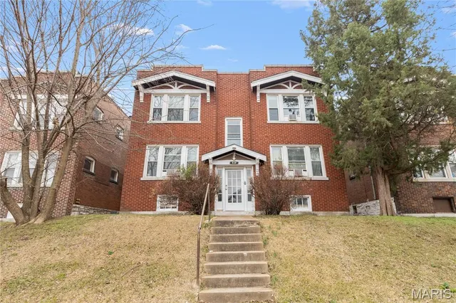 $920 | 4234 Dewey Avenue, Unit 1N, St. Louis, MO 63116
