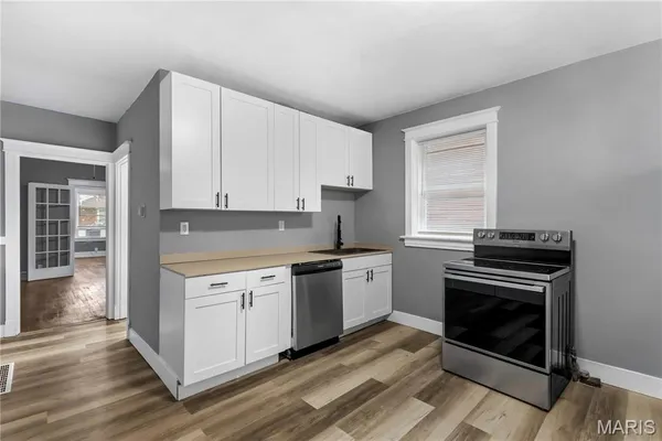 $845 | 4234 Dewey Avenue, Unit 1N, St. Louis, MO 63116