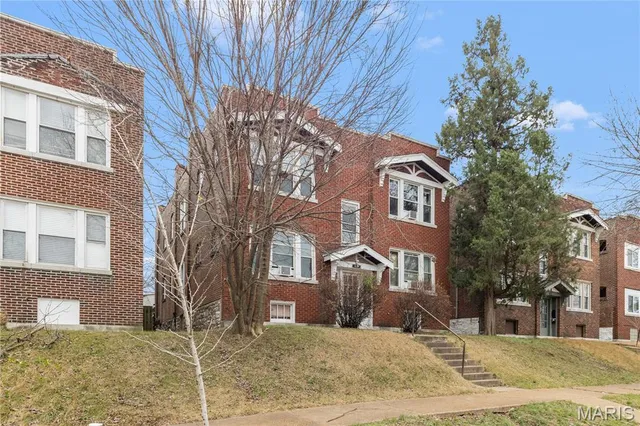 $920 | 4234 Dewey Avenue, Unit 1N, St. Louis, MO 63116