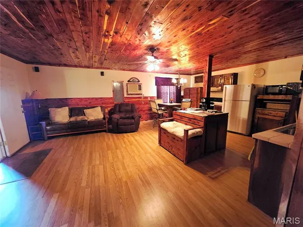 $200,000 | 24120 Highway 107, Stoutsville, MO 65283