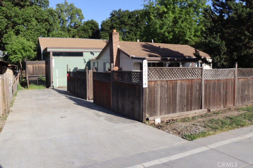 6865 Morro Road, Unit A Atascadero, CA 93422 - Photo 8 of 41 a terrace of a house with wooden fence