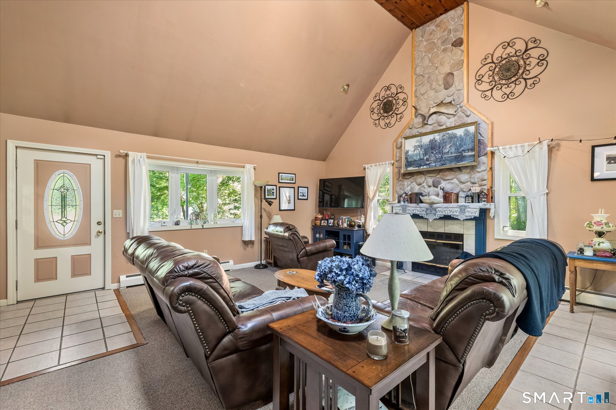 61 Philip Lane Killingly, CT 06241 - Photo 8 of 32