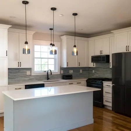 $3,000 | 159 Elm Street, Unit 1, Milford, NH 03055