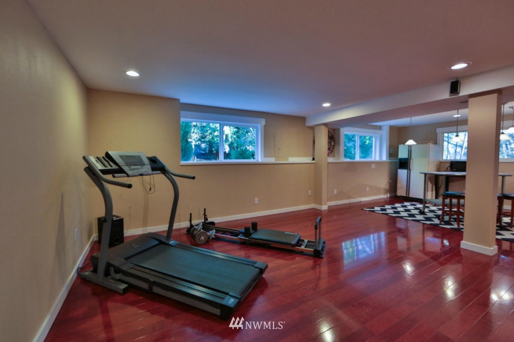 21029 West Richmond Road Bothell, WA 98021 - Photo 14 of 25