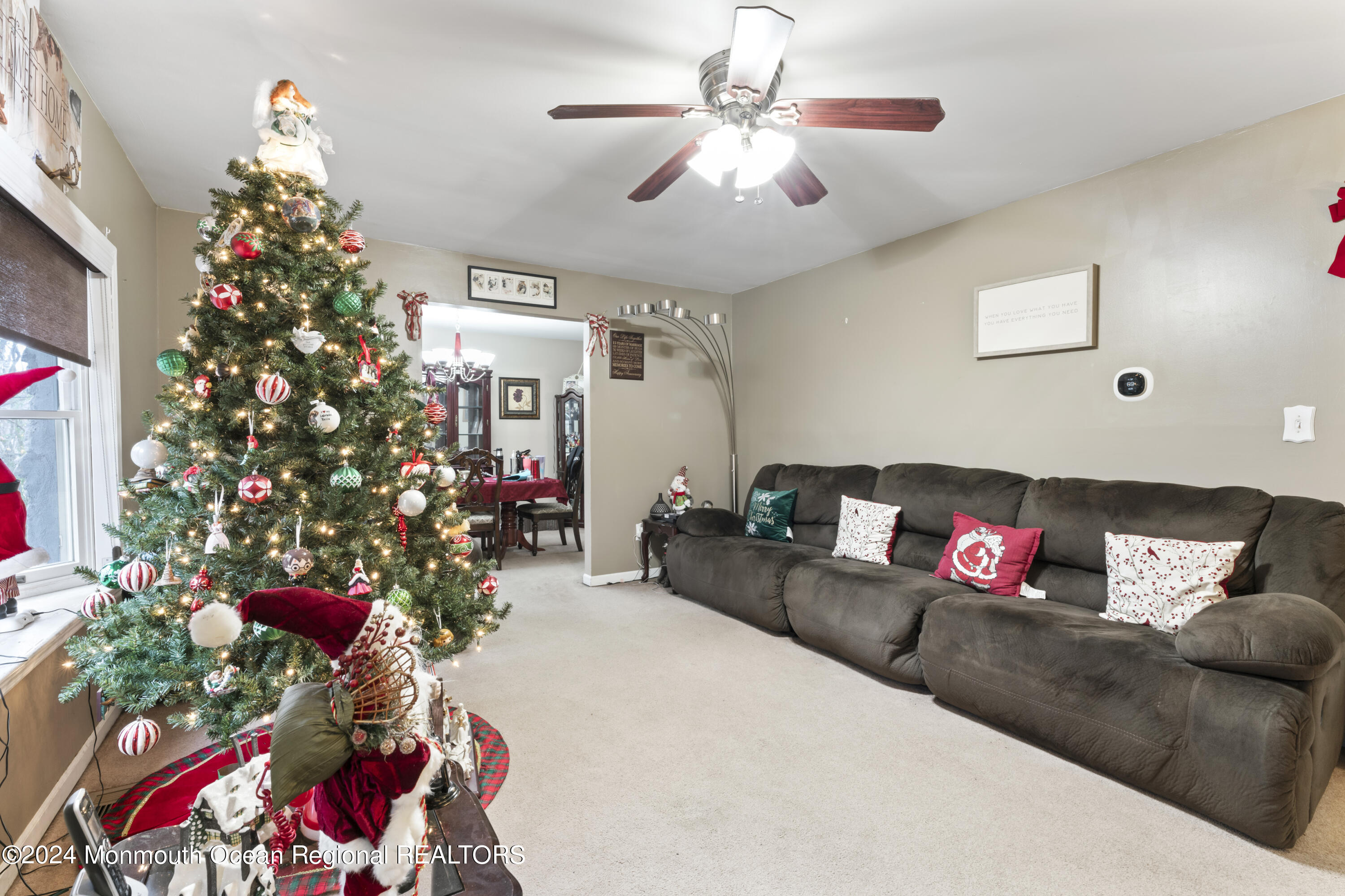 225 Cedar Swamp Road Jackson, NJ 08527 - Photo 3 of 24 Living Room