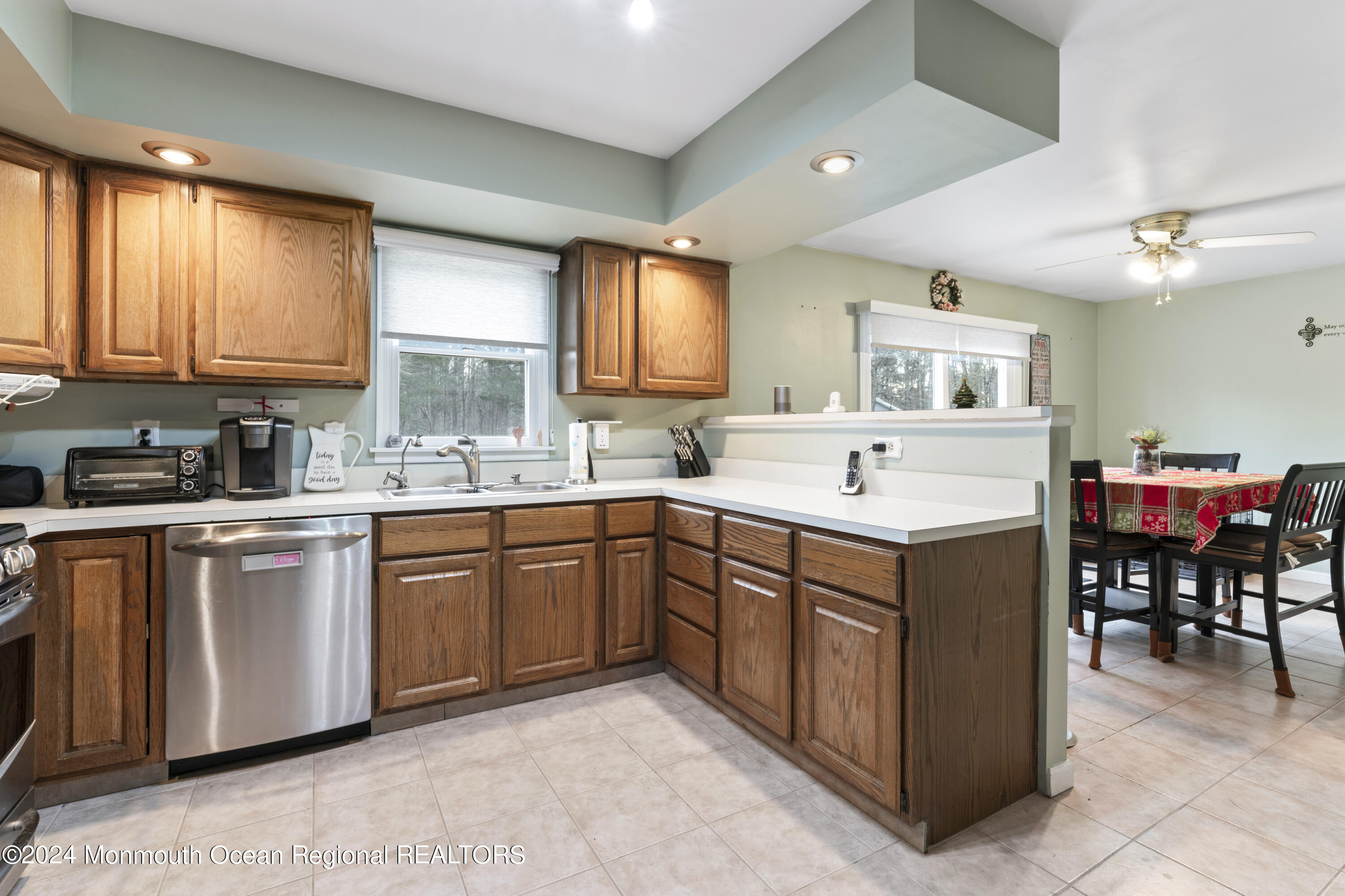 225 Cedar Swamp Road Jackson, NJ 08527 - Photo 7 of 24 Kitchen