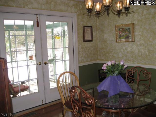 7463 Darrow Road Hudson, OH 44236 - Photo 4 of 15 Gallery Image 4