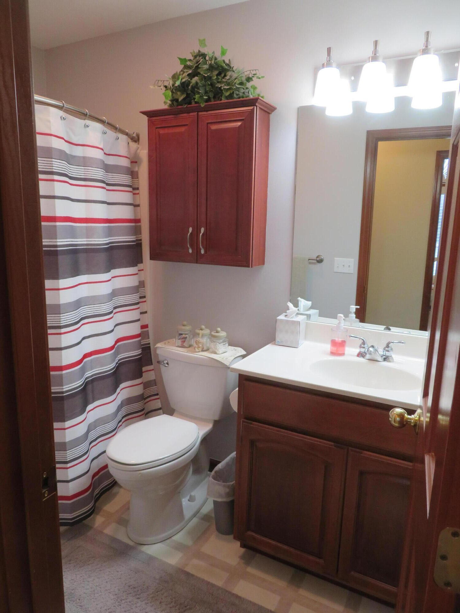 15513 Rutherford Boulevard Monroe, MI 48161 - Photo 34 of 54 IMG_0097