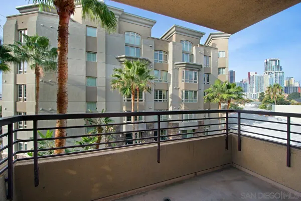 $3,497 | 1480 Broadway, Unit 2401, San Diego, CA 92101