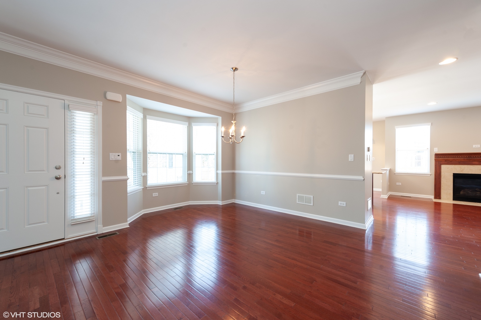 1142 Falcon Ridge Drive Elgin, IL 60124 - Photo 5 of 18