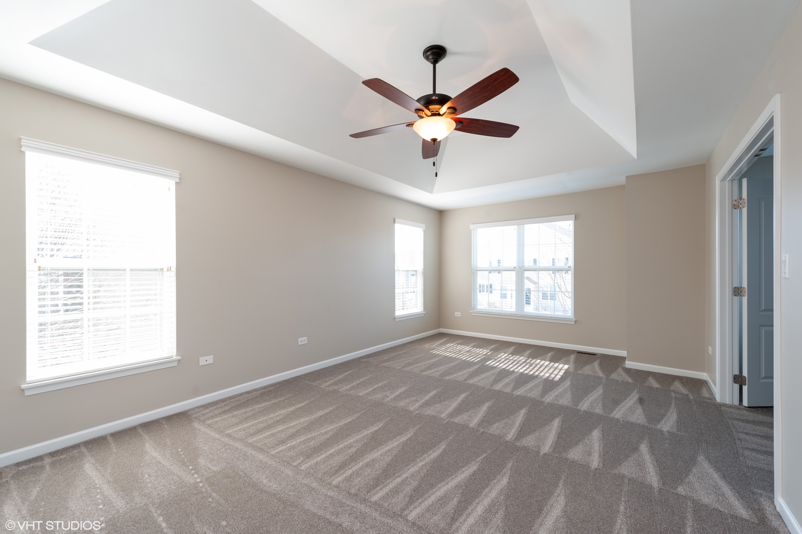 1142 Falcon Ridge Drive Elgin, IL 60124 - Photo 9 of 18