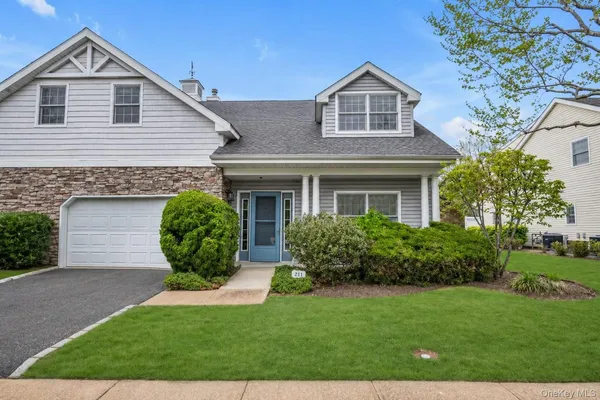 $1,189,000 | 214 Miro Place, Port Washington, NY 11050