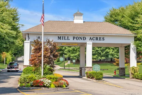 $1,189,000 | 214 Miro Place, Port Washington, NY 11050
