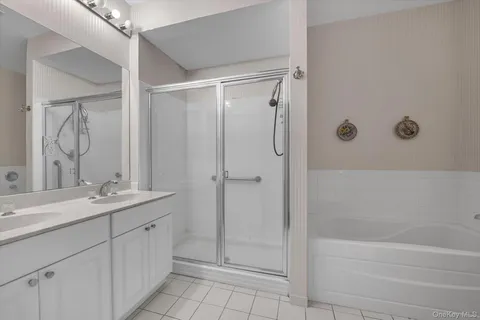 $1,189,000 | 214 Miro Place, Port Washington, NY 11050