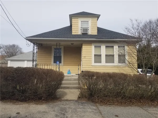 $379,900 | 27 Hillcrest Avenue, Pawtucket, RI 02860