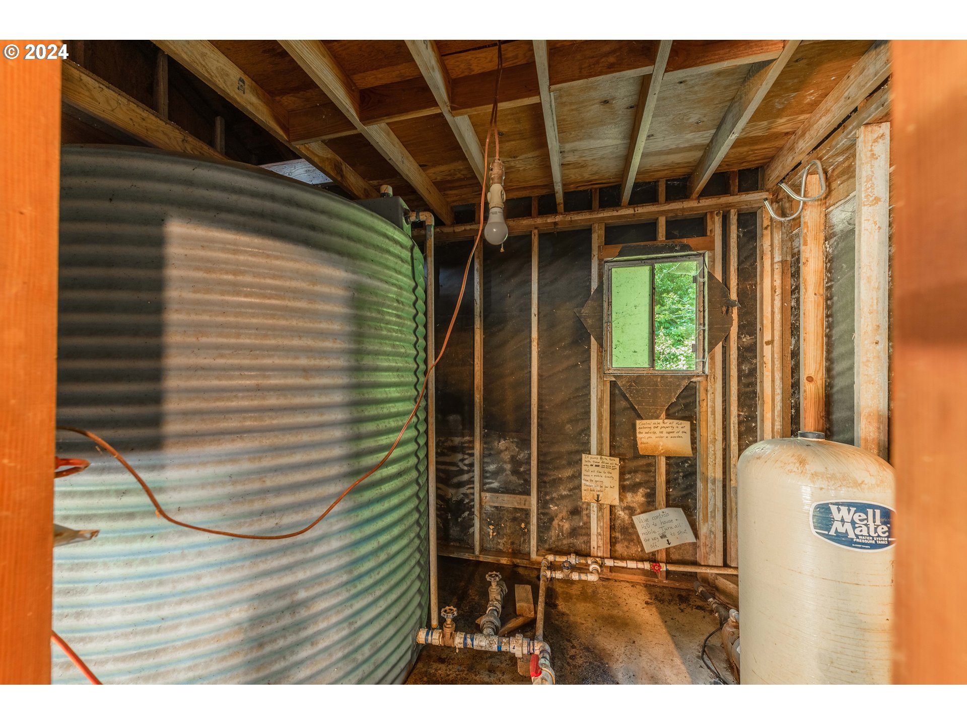 96515 Larson Lane North Bend, OR 97459 - Photo 35 of 48