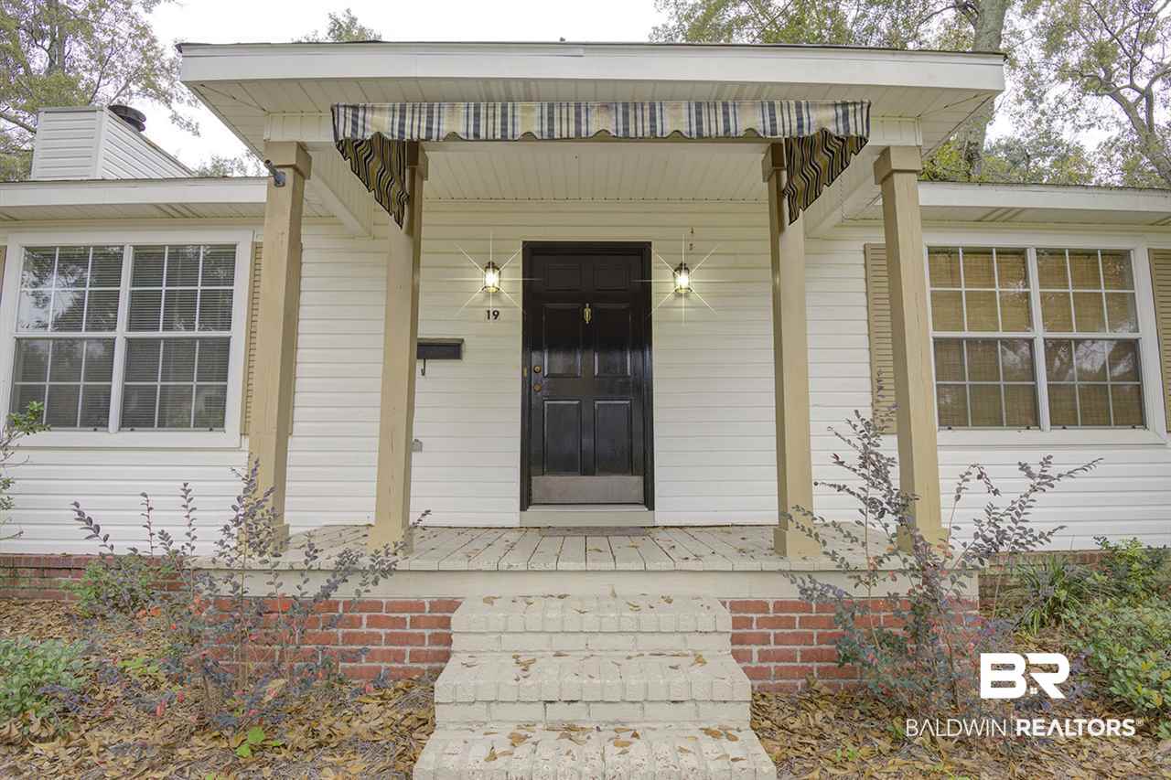 19 Felder Place Mobile, AL 36606 - Photo 5 of 26 Entry